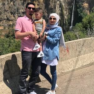 Meet your Posher, Aya